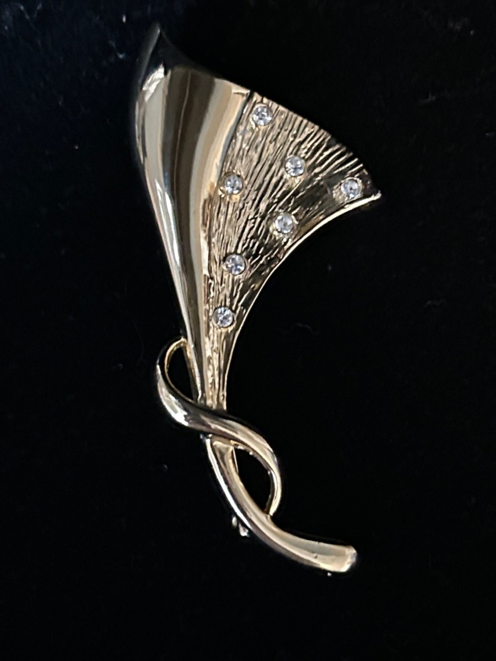 Bundle 3-$30 Vintage Park Lane Gold-Tone Sculptural Brooch